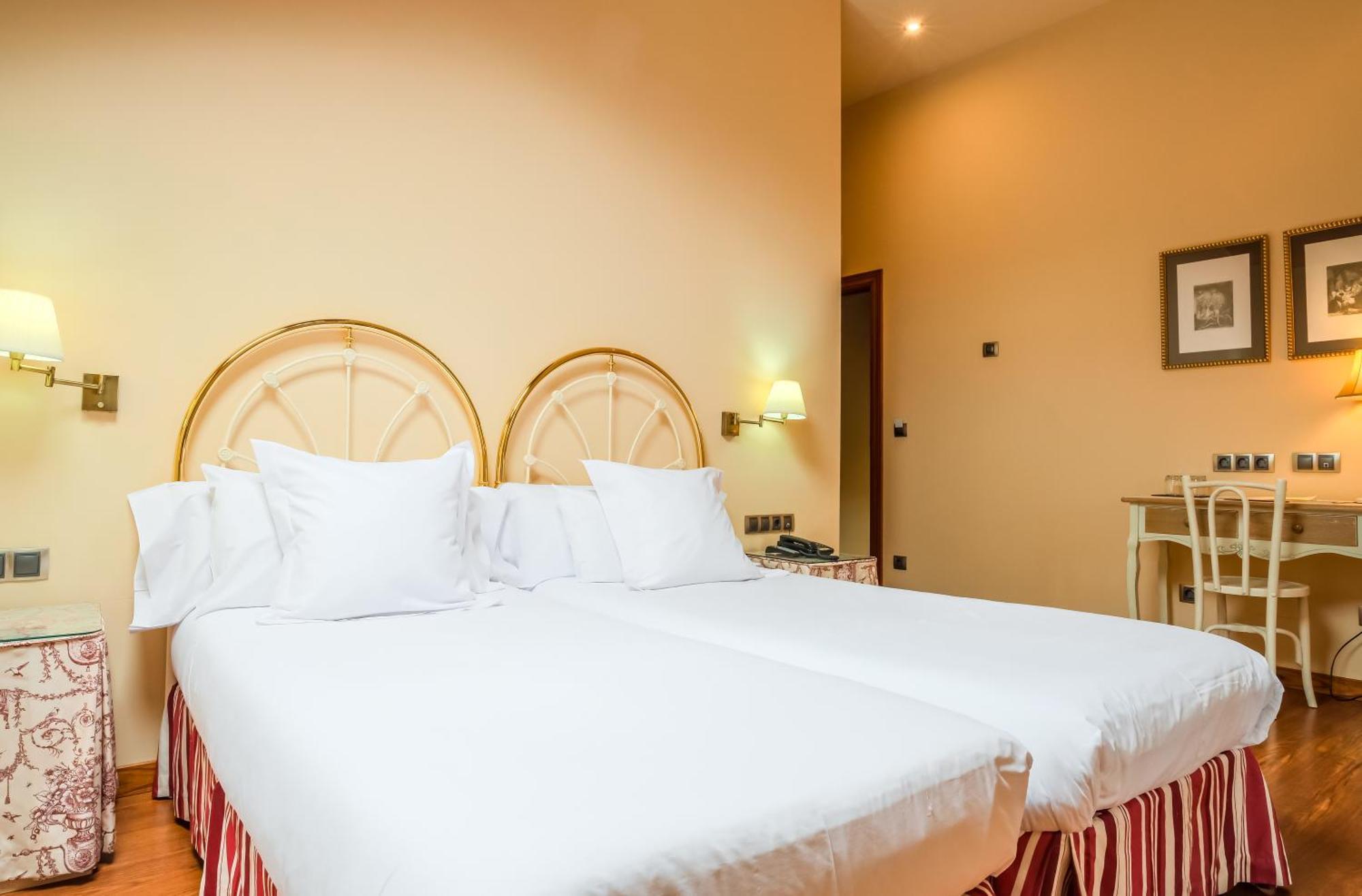 Indiana Boutique Hotel 4*