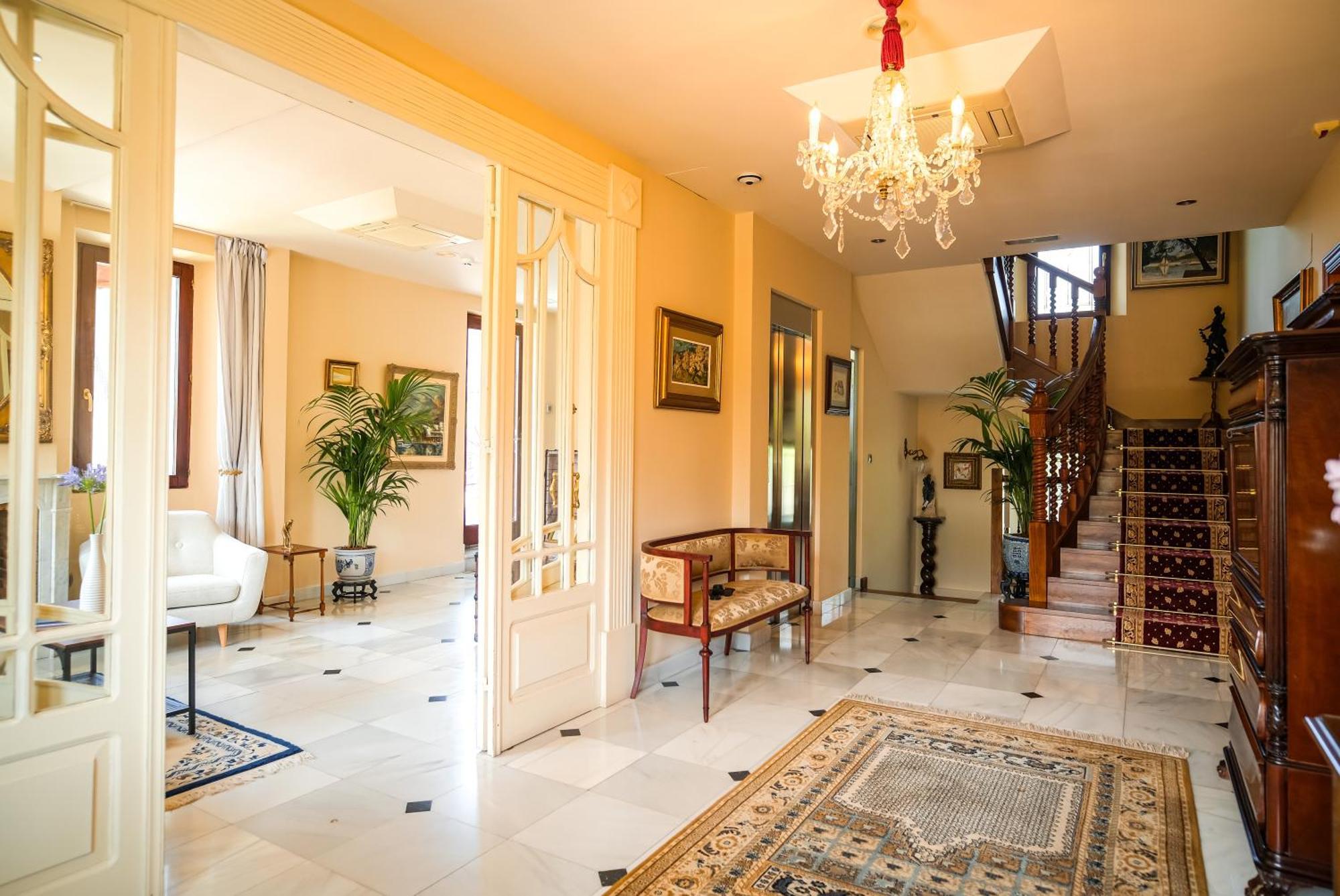 Indiana Boutique Hotel
